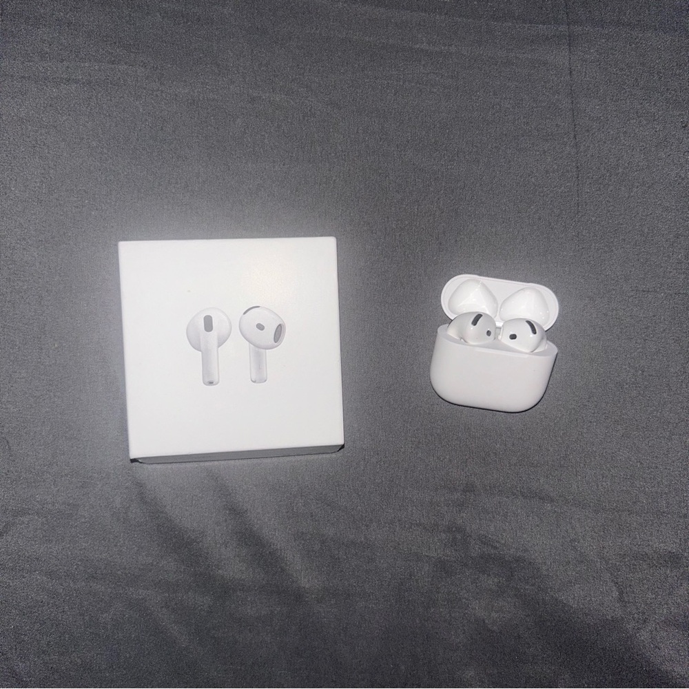 Wireless Earbuds with Charging Case